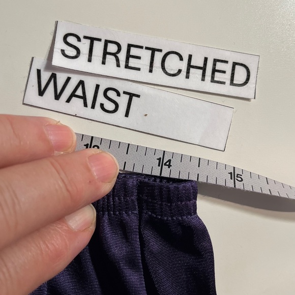 EUC VTG Delicates Purple Lace Trimmed Half Slip -beautiful Sz M - Picture 8 of 9